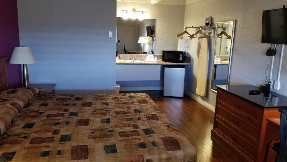 Room image 2
